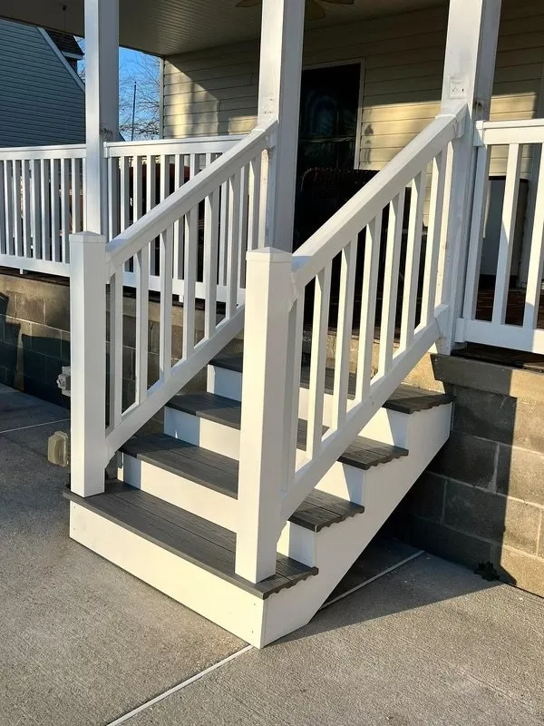 Slide of Canales Service