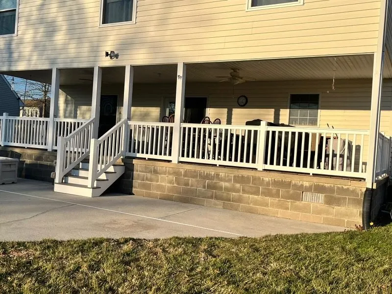 Slide of Canales Service