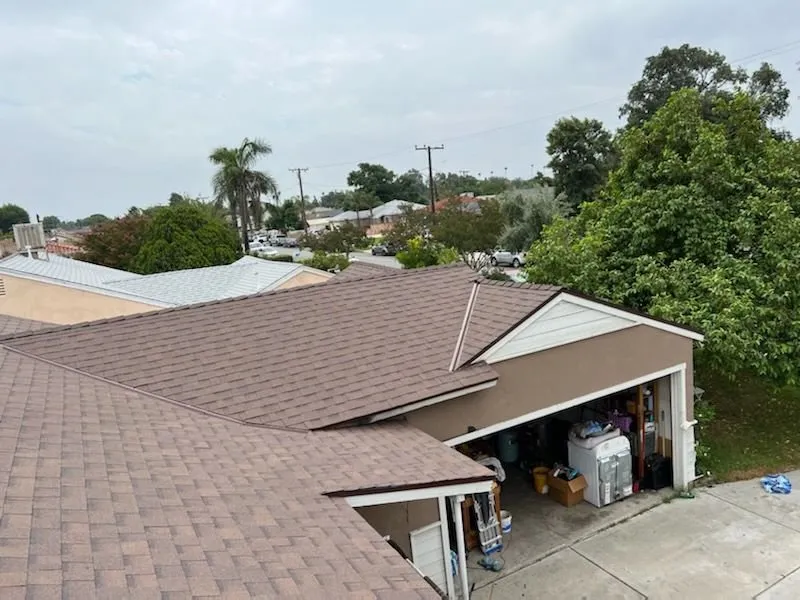 Slide of Canelas Roofing