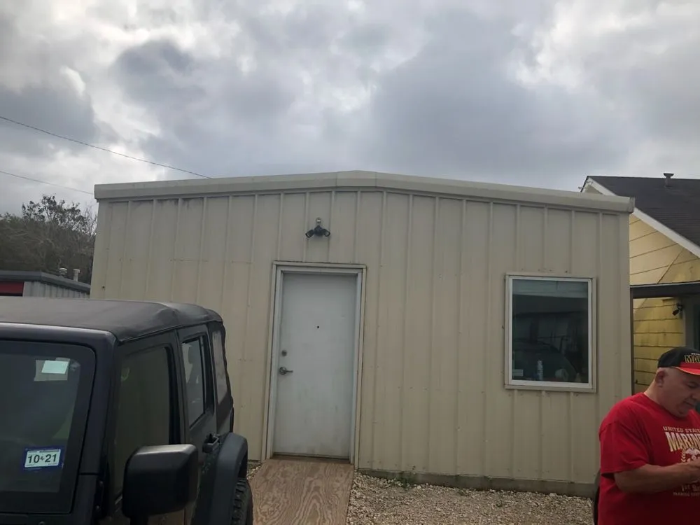 Slide of Canizales Construction