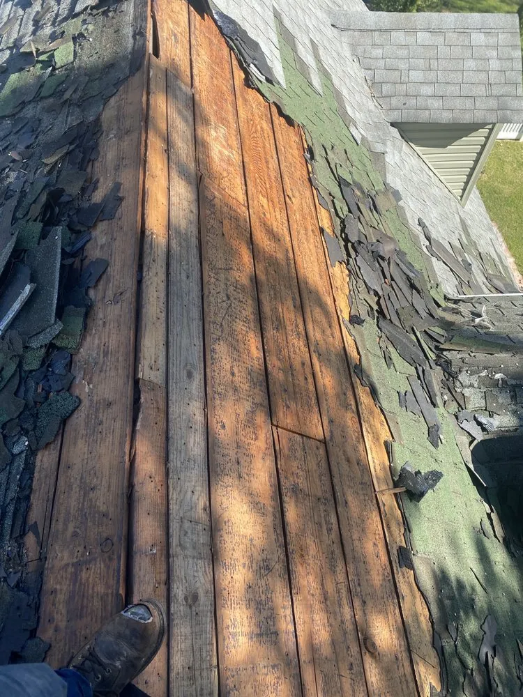 Slide of Cano Alberto Roofing