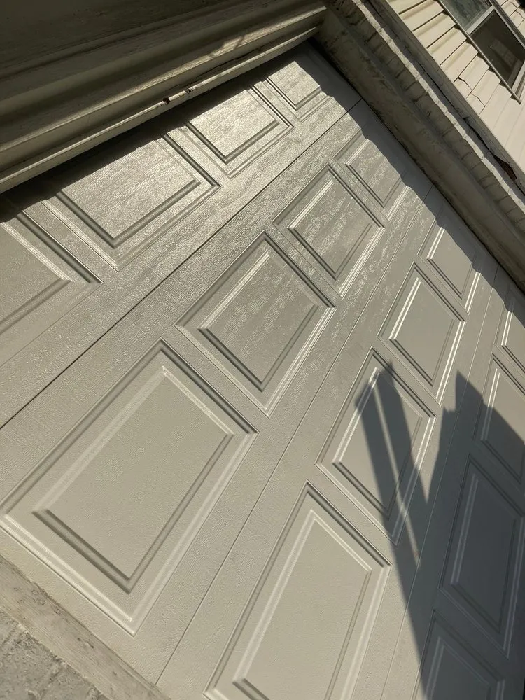 Slide of Cano Alberto Roofing