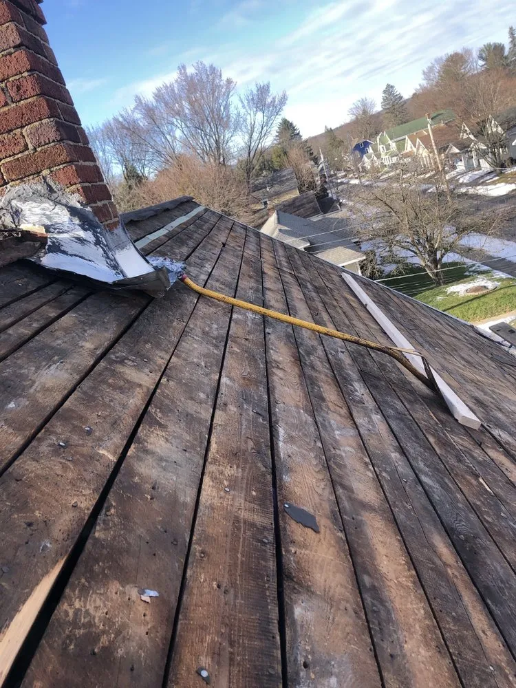 Slide of Capital Diamond Roofing