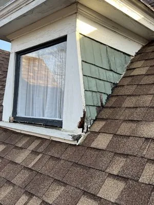 Capital Renovations Logo