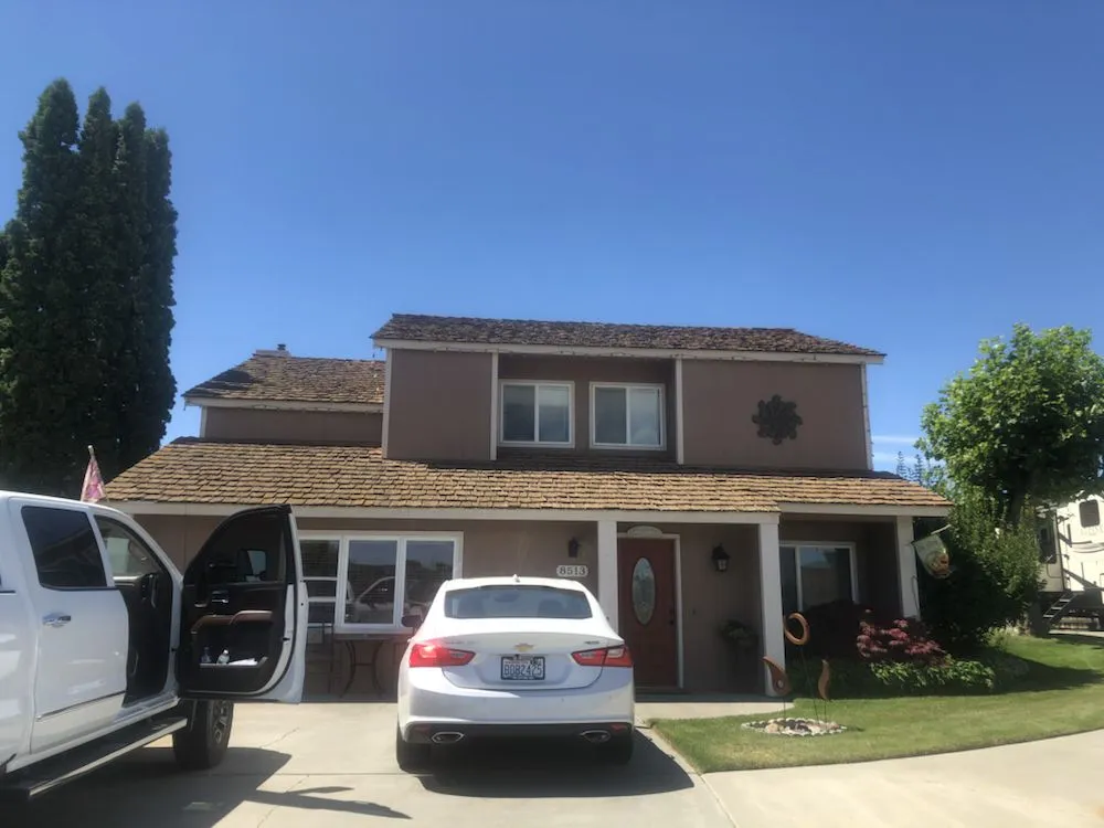 Slide of Capital Roofing