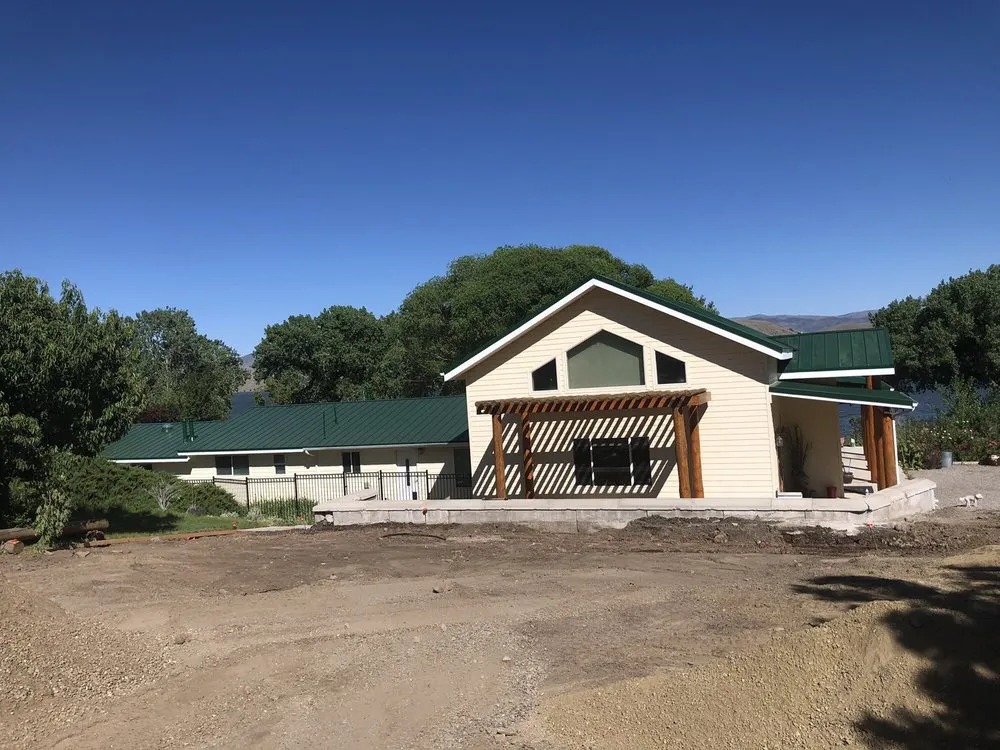 Slide of Capitol Roofing