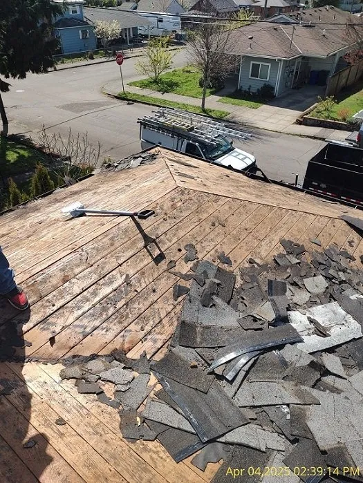 Slide of Capo Construction