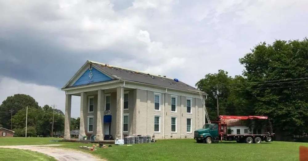 Slide of Caps Roofing