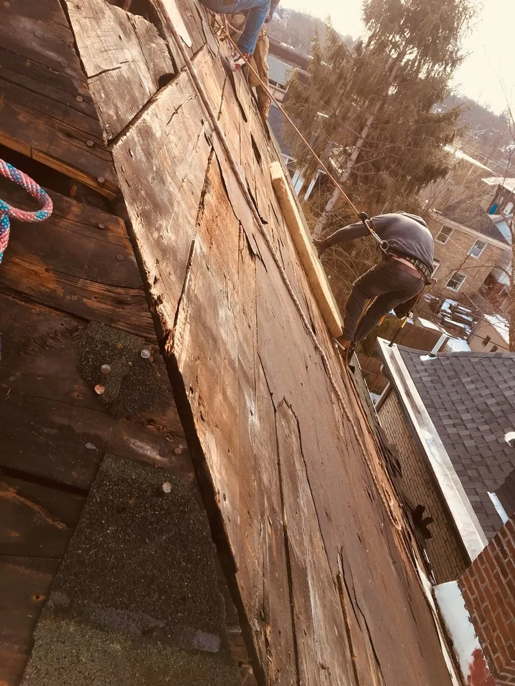 Top-rated flat roof repair in Rillton, PA - Caputo Construction