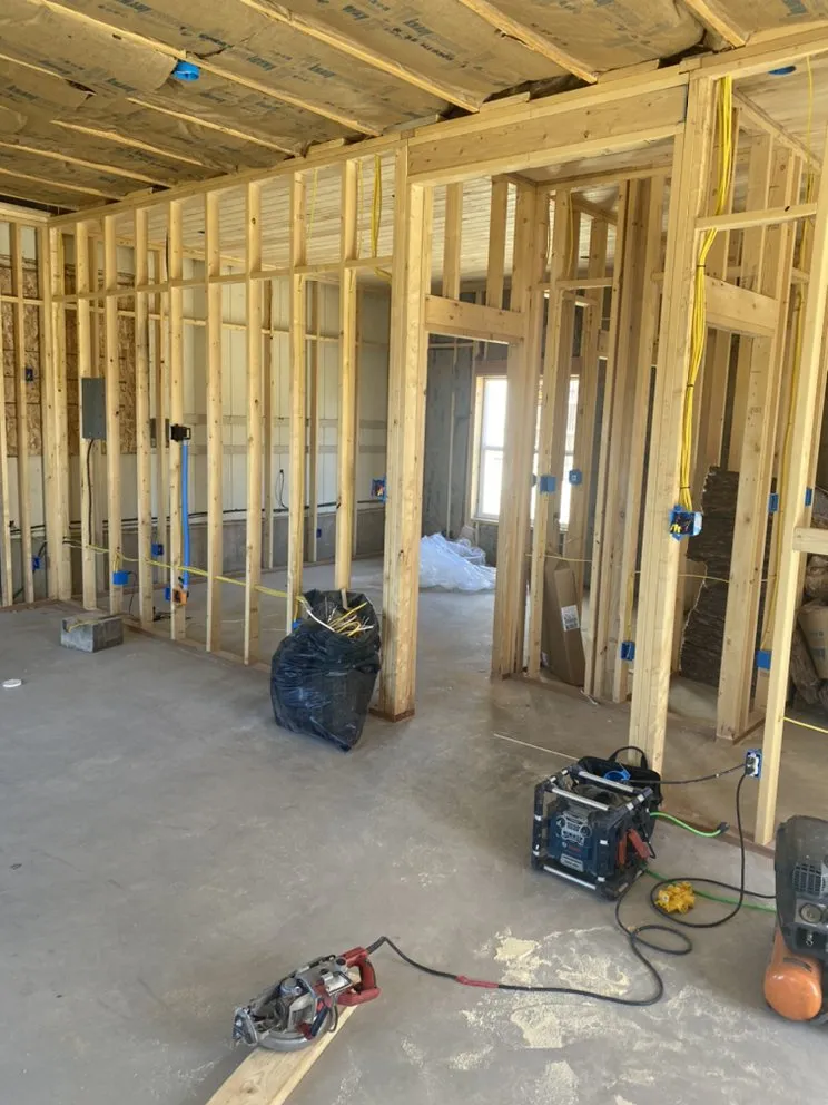 Slide of Cardenas Construction