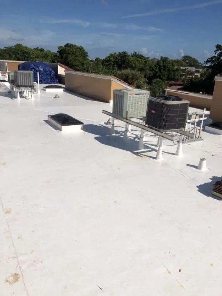 Professional roof repair experts serving St Charles, MO - Cardinal Contractors