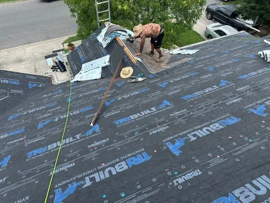 Cardinal Roofing and Exteriors Logo