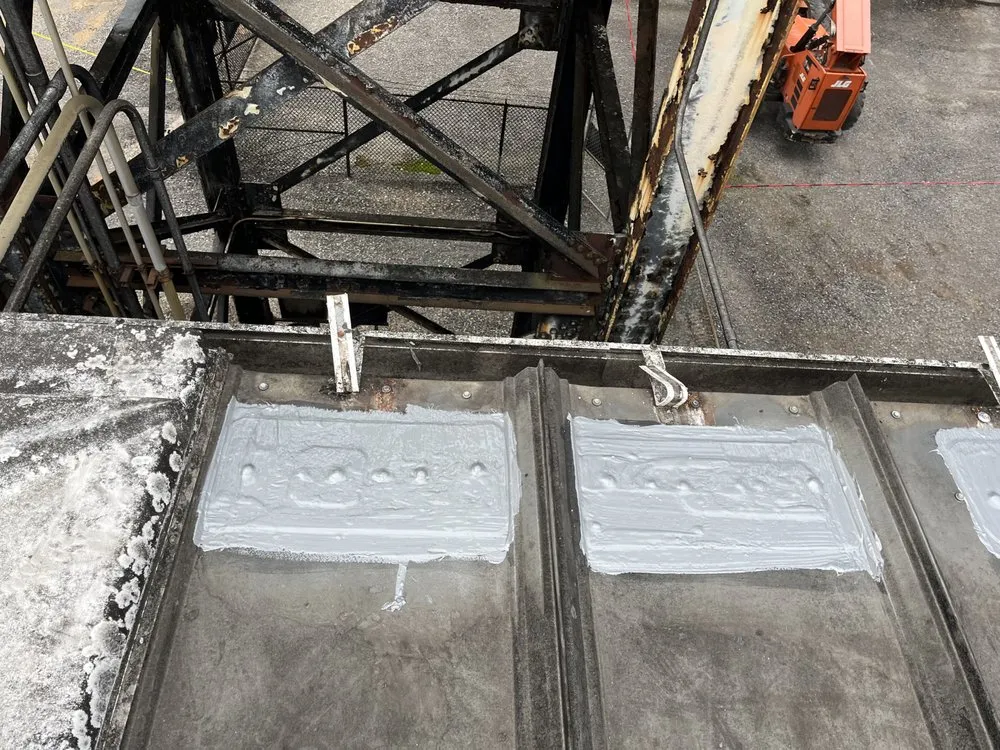 Slide of Carlos & Jorge Roofing