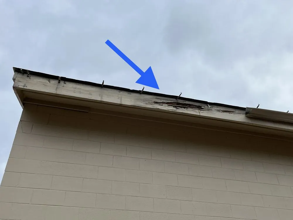 Slide of Carlos & Jorge Roofing