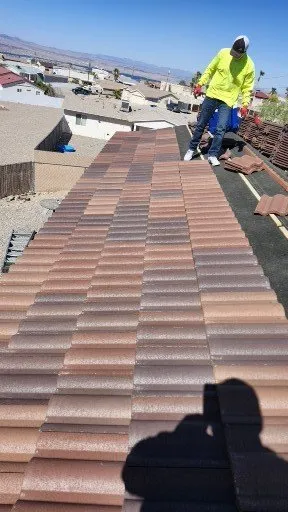 Slide of Carlos Guti Roofing