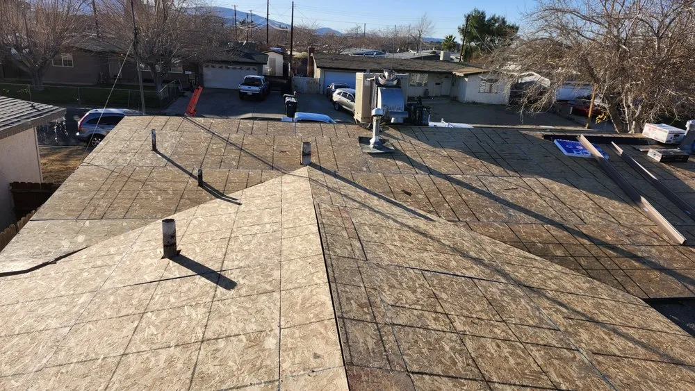 Slide of Carlos Guti Roofing