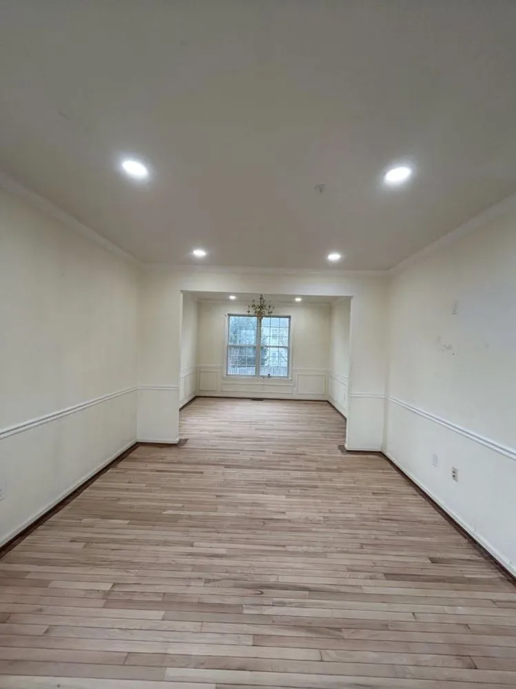 Slide of Carlos Orellana Services