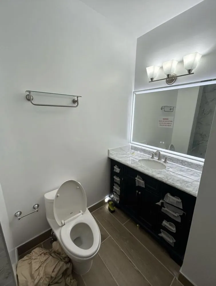 Slide of Carlos Orellana Services