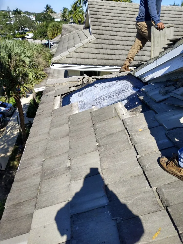 Slide of Carlos Roofing