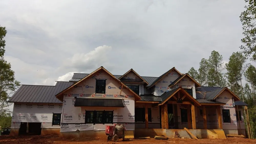 Slide of Carolinas Contemporary Builders