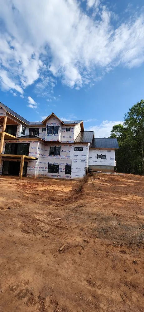 Slide of Carolinas Contemporary Builders