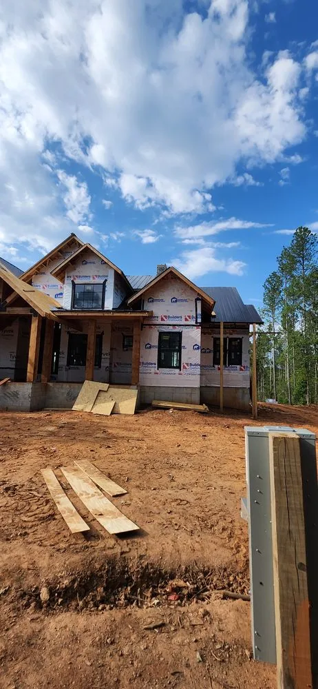 Slide of Carolinas Contemporary Builders