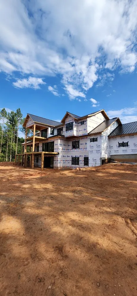 Slide of Carolinas Contemporary Builders