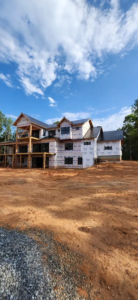 Slide of Carolinas Contemporary Builders