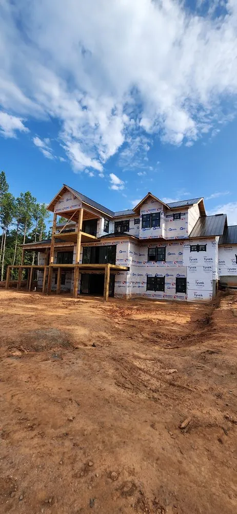 Slide of Carolinas Contemporary Builders