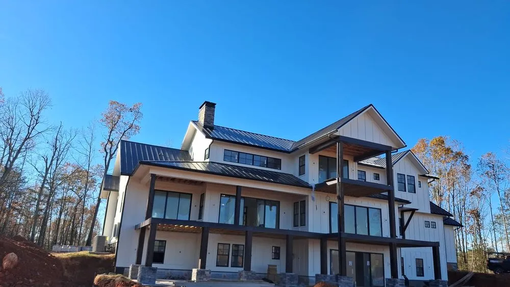 Slide of Carolinas Contemporary Builders