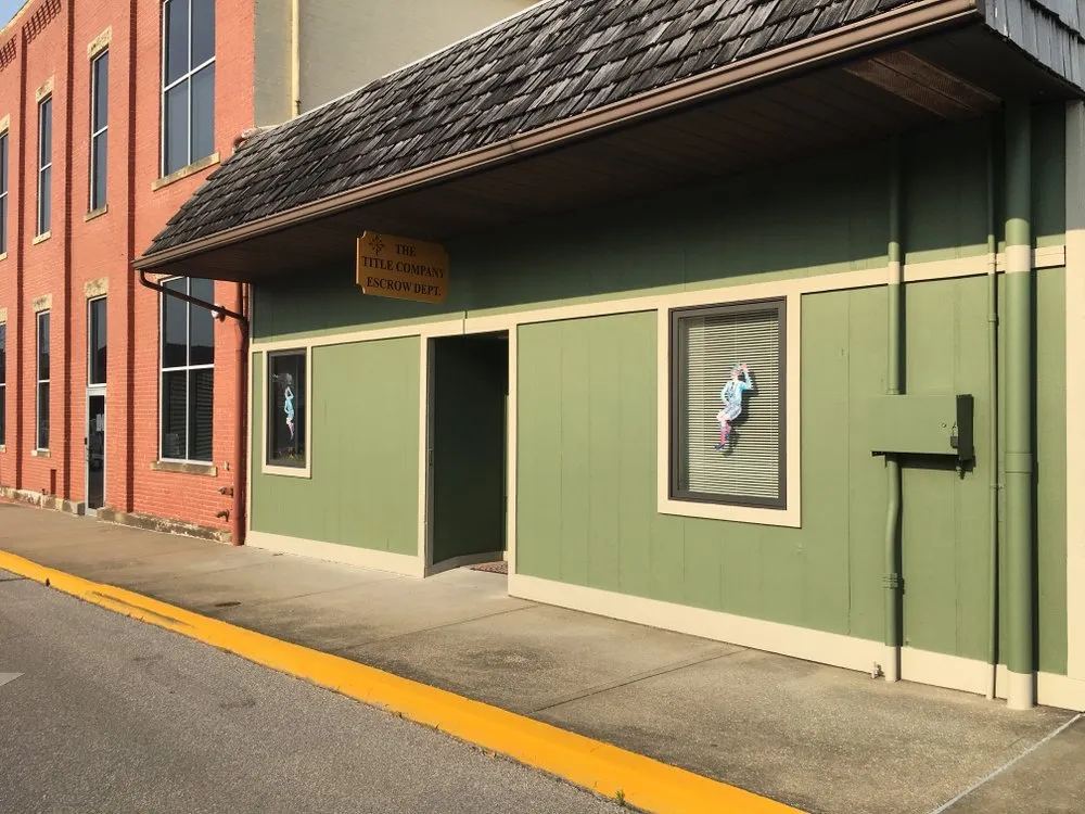 Slide of Carr & Sons Construction