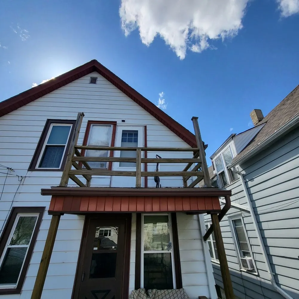 Slide of Carrera Construction