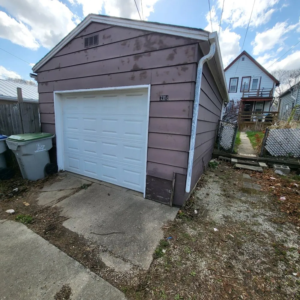 Slide of Carrera Construction