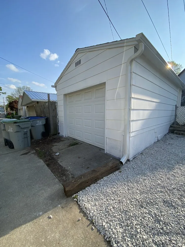 Slide of Carrera Construction