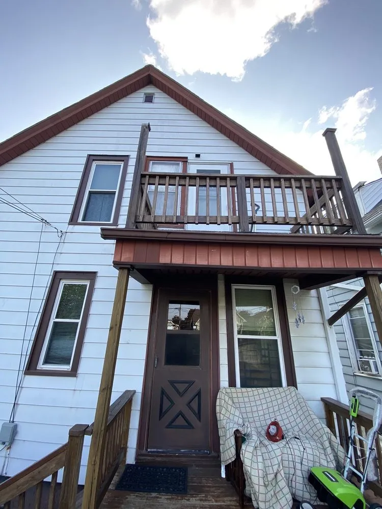 Slide of Carrera Construction