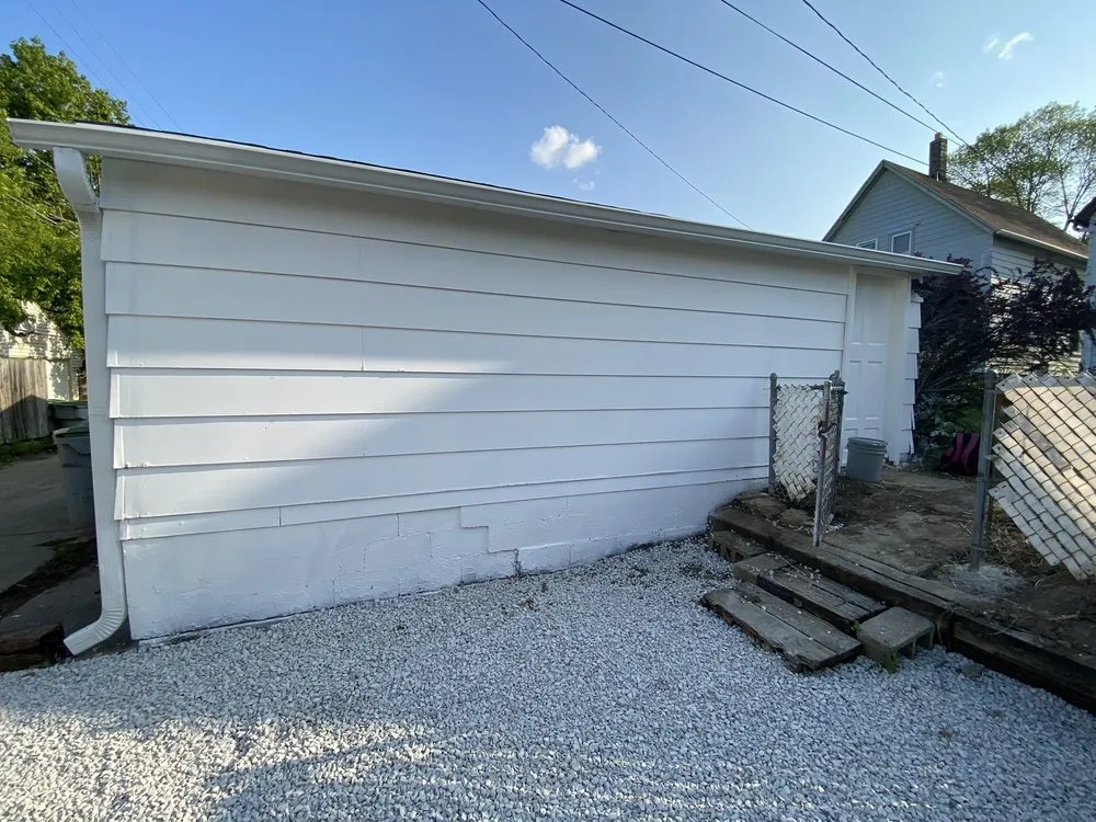 Slide of Carrera Construction