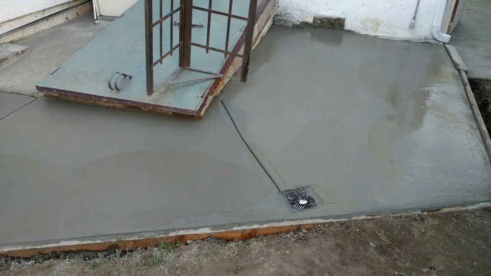 Slide of Carrillo's Tree Service