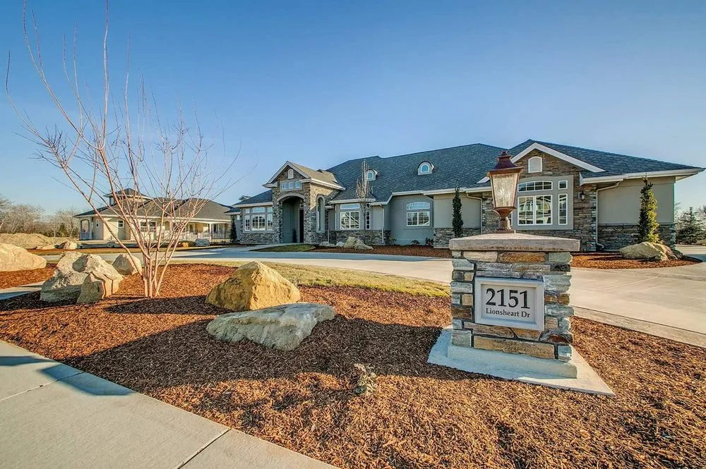 Slide of Carson Roofing