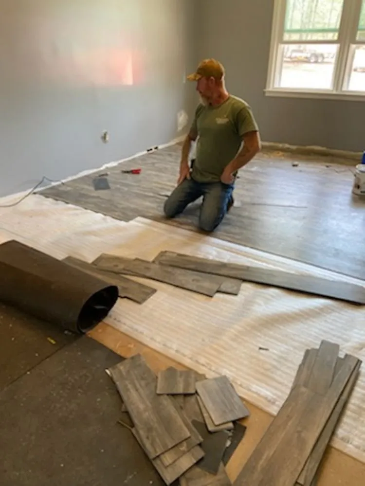 Local residential roofing service experts serving Somerville, AL - Carter's Remodeling and Roofing