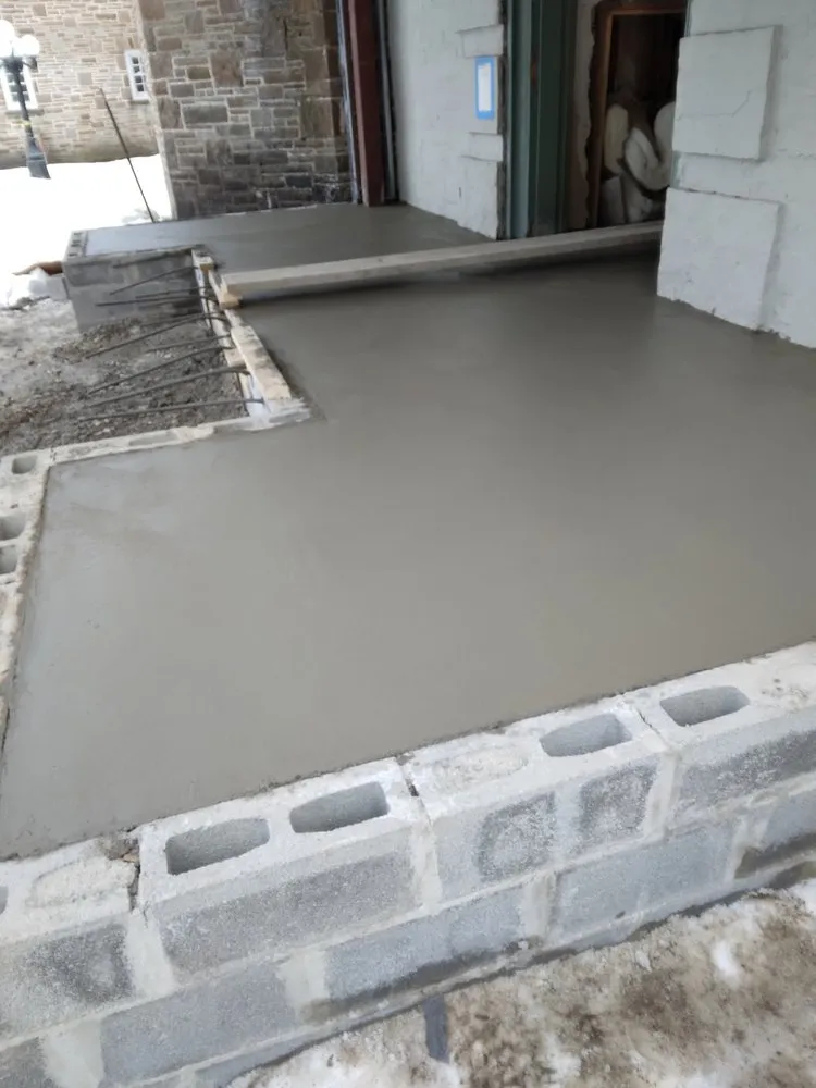 Slide of Carthage General Contracting