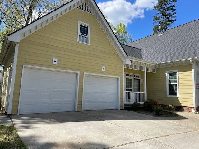 Slide of Cary Towne Siding & Paint