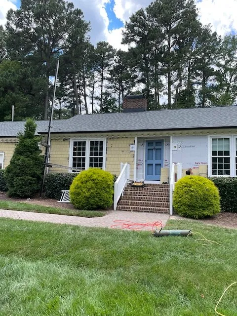 Slide of Cary Towne Siding & Paint