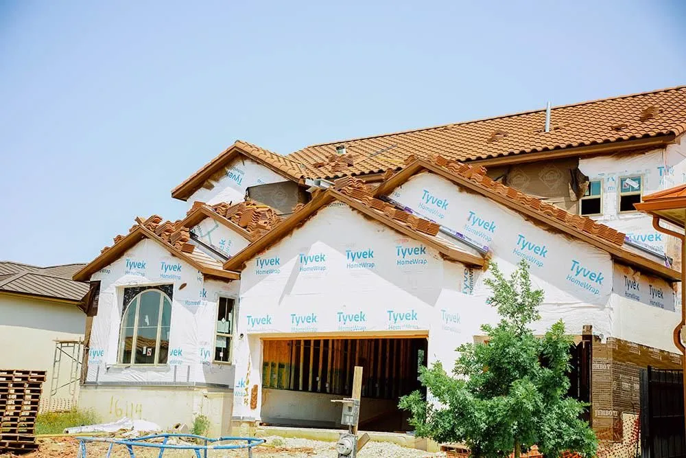 Slide of Casa Roofing Company