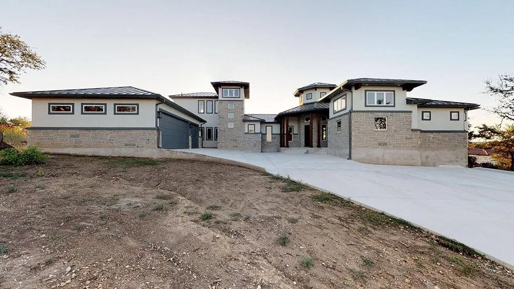 Slide of Casa Roofing Company