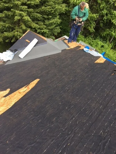 Slide of Casabella Roofing & Gutters