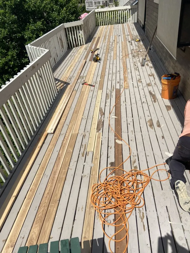 Slide of Casabella Roofing & Gutters