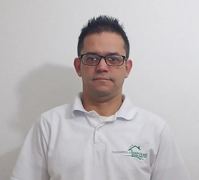 Slide of Casabella Roofing & Gutters