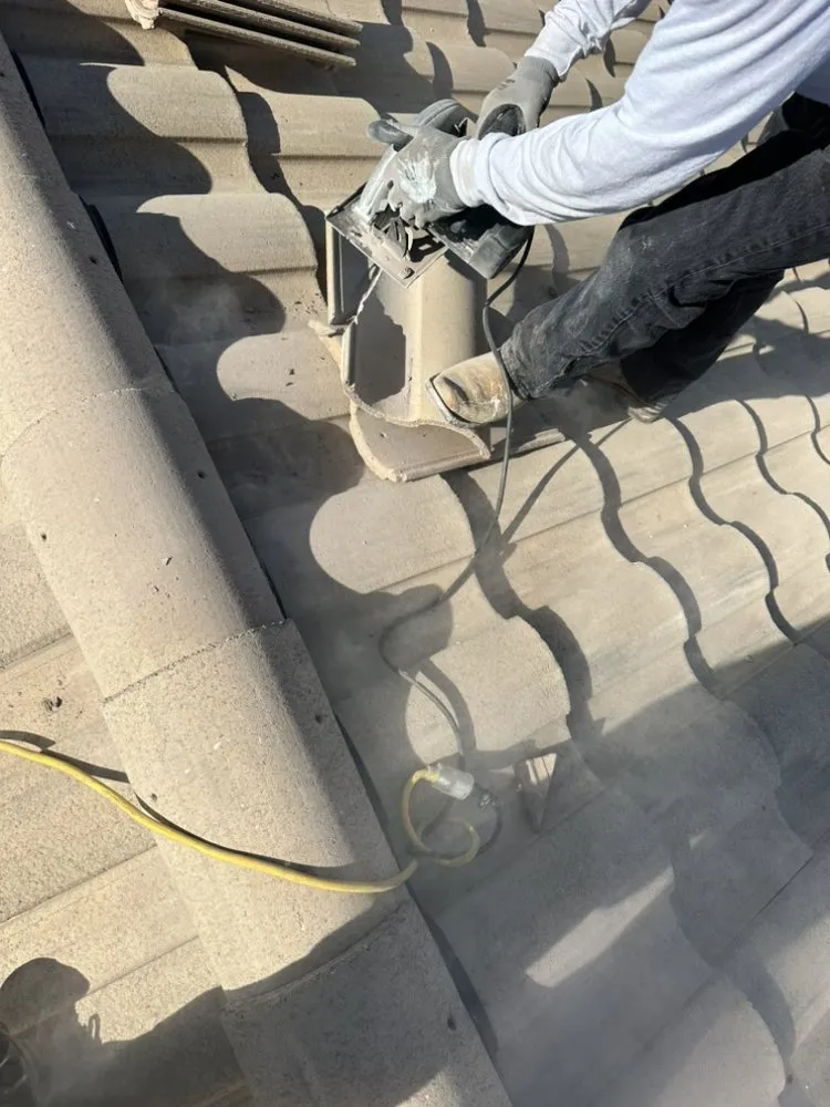 Slide of Casado Roofing