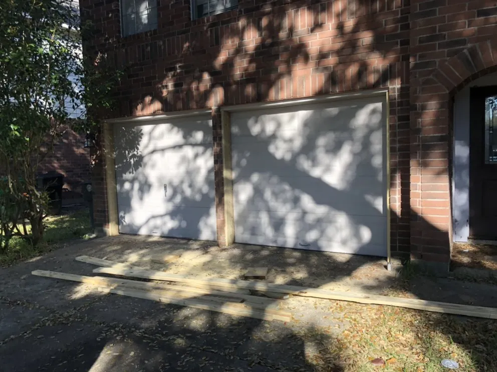 Slide of Casanova Roofing