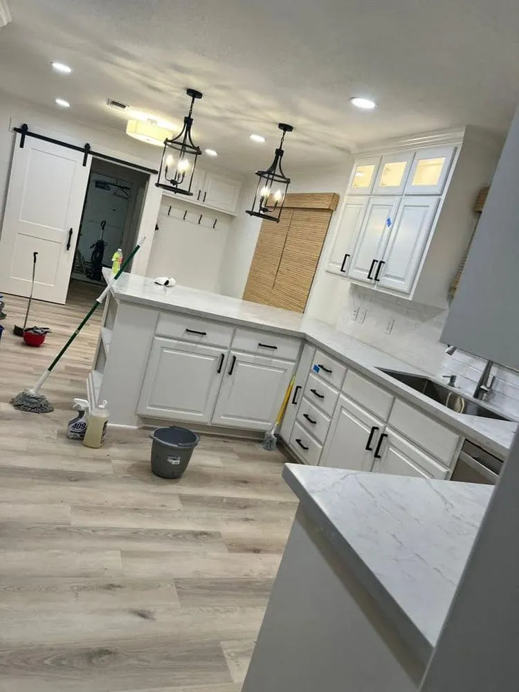 Slide of Casco Multiservices